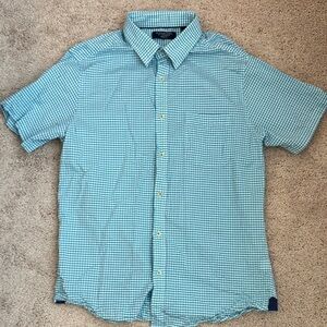 Roundtree & Yorke Aqua Checkered Button Down Shirt
